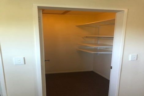 Photo of property in 14 Kopiko Way, Brooklyn, Wellington, 6021