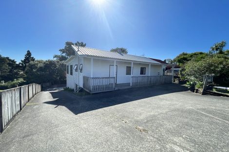 Photo of property in 50 Eugenia Rise, Totara Heights, Auckland, 2105