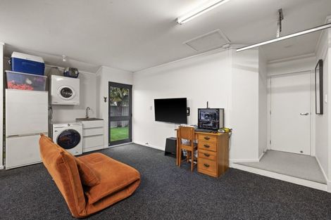 Photo of property in 15 Chelsea Drive, Taradale, Napier, 4112