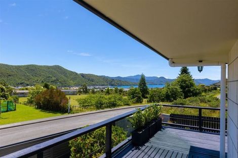 Photo of property in 108 Moana View Road, Waikawa, Picton, 7220