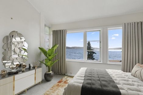 Photo of property in 186 Oriental Parade, Oriental Bay, Wellington, 6011