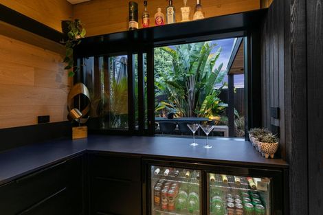 Photo of property in 60 Churchouse Road, Greenhithe, Auckland, 0632