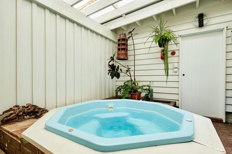 Photo of property in 7 Spencer Street, Crofton Downs, Wellington, 6035