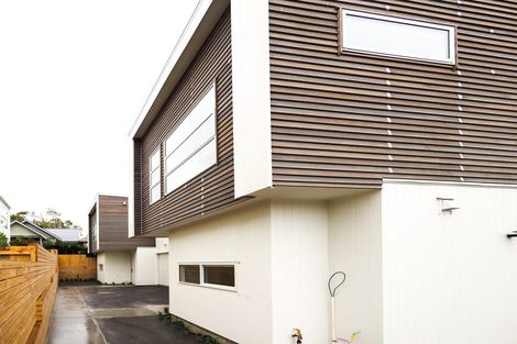 Photo of property in 10a Tirimoana Road, Te Atatu South, Auckland, 0602
