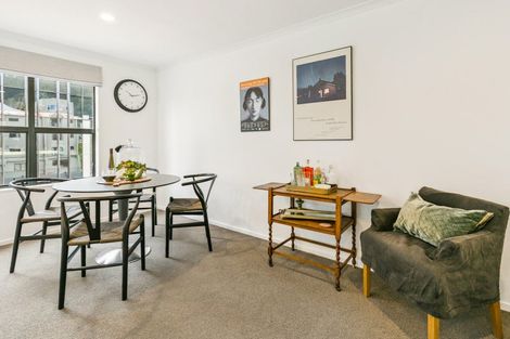 Photo of property in 83c Hill Street, Thorndon, Wellington, 6011