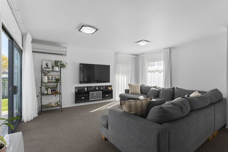 Photo of property in 17 Windsor Street, Richmond Heights, Taupo, 3330