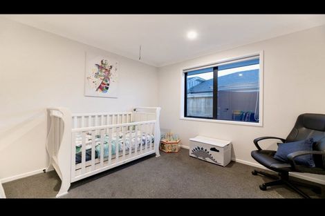 Photo of property in 15 Kotiate Street, Papamoa Beach, Papamoa, 3118