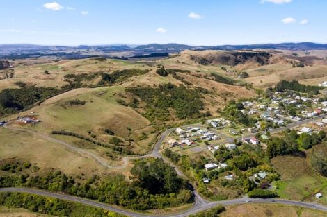 Photo of property in 13 Edwards Avenue, Henderson, Auckland, 0610