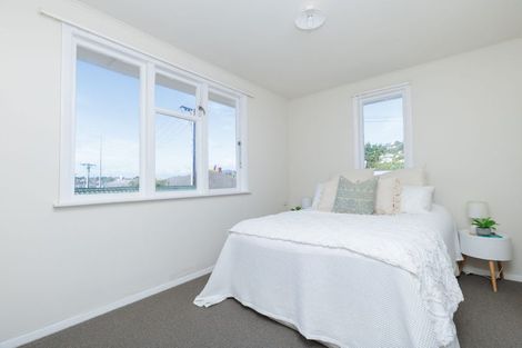 Photo of property in 2f1 Takatimu Way, Johnsonville, Wellington, 6037