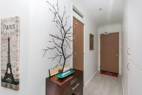 Photo of property in Terrace Garden Apartments, 8b/120 The Terrace, Wellington Central, Wellington, 6011