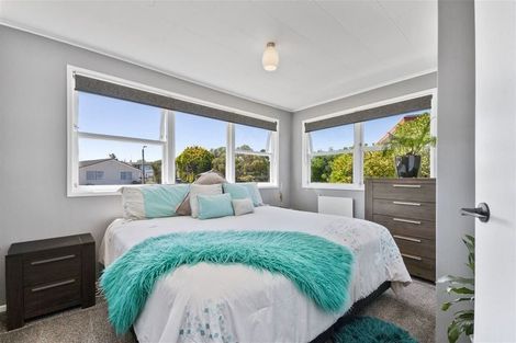 Photo of property in 2 Ward Place, Rangiora, 7400