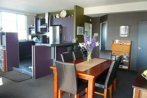 Photo of property in Grandstand Apartments, 80u8 Kent Terrace, Mount Victoria, Wellington, 6011