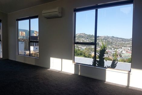 Photo of property in 98 Maupuia Road, Maupuia, Wellington, 6022