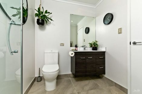 Photo of property in 81c Hobsonville Point Road, Hobsonville, Auckland, 0616