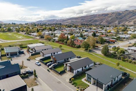 Photo of property in 11 Dawkins Street, Cromwell, 9310