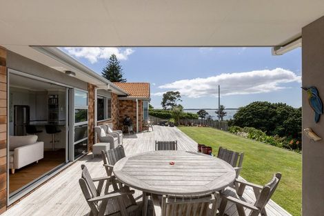 Photo of property in 109 Harbour View Road, Omokoroa, 3114