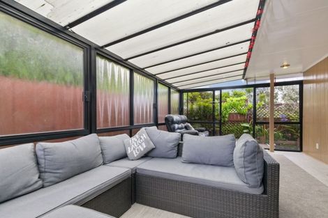 Photo of property in 11a Orewa Heights Crescent, Orewa, 0931