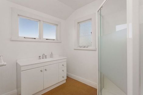 Photo of property in 112 Knowles Street, St Albans, Christchurch, 8052