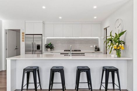 Photo of property in 14 Webber Street, Cambridge, 3434