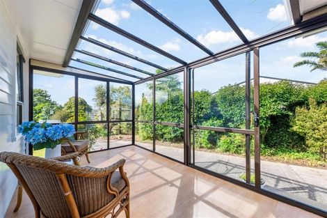 Photo of property in 8 Boler Place, New Lynn, Auckland, 0600