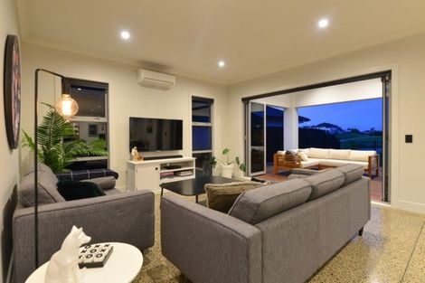 Photo of property in 10 The Link, Flagstaff, Hamilton, 3210