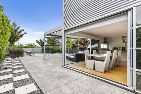 Photo of property in 10 Churchill Road, Cockle Bay, Auckland, 2014