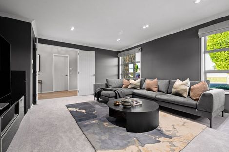 Photo of property in 140 Saint James Drive, Huntington, Hamilton, 3210