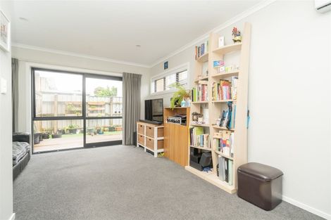 Photo of property in 27u7 Campbell Street, Frankton, Hamilton, 3204