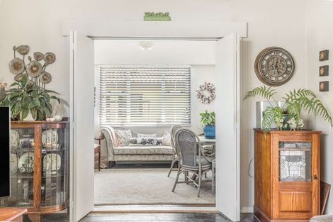 Photo of property in 21 Portia Street, Stratford, 4332