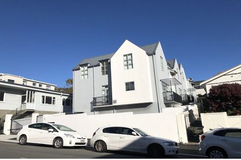 Photo of property in 28u3 Majoribanks Street, Mount Victoria, Wellington, 6011