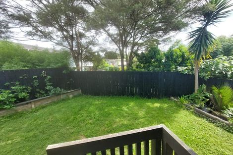 Photo of property in 14 Barnfield Place, Glendene, Auckland, 0602