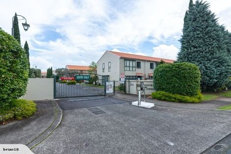 Photo of property in Tuscany Towers, 30/1 Ambrico Place, New Lynn, Auckland, 0600