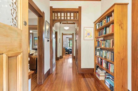 Photo of property in 24 Myrtle Street, Hamilton East, Hamilton, 3216