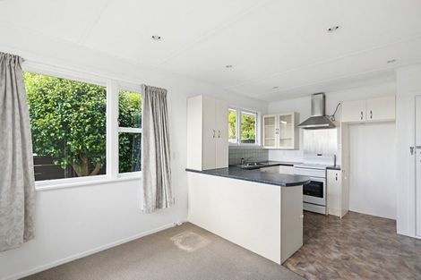 Photo of property in 4 Beverley Grove, Paparangi, Wellington, 6037
