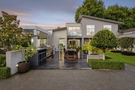Photo of property in 1 Westall Lane, Avonhead, Christchurch, 8042