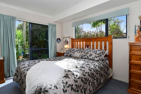 Photo of property in 1 Manor Park Drive, Pyes Pa, Tauranga, 3112