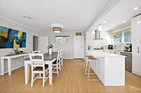 Photo of property in 186 Old Titirangi Road, Titirangi, Auckland, 0604