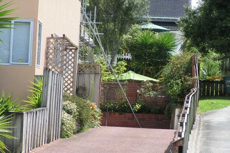 Photo of property in 2/21 Onepoto Road, Hauraki, Auckland, 0622