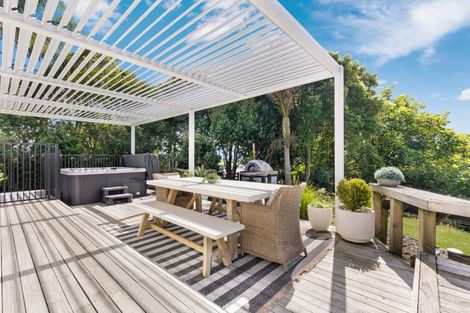 Photo of property in 341a Ostrich Farm Road, Pukekohe, 2679
