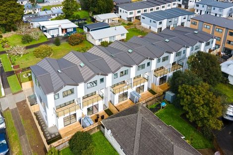 Photo of property in 3/7 Ranui Station Road, Ranui, Auckland, 0612