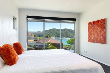 Photo of property in 2 Finlay Grove, Waikawa, Picton, 7220