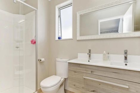 Photo of property in 2 Kotuku Lane, Hobsonville, Auckland, 0616