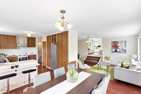 Photo of property in 10 Dallow Place, Henderson, Auckland, 0612