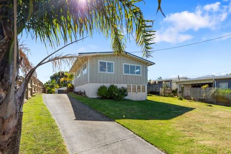 Photo of property in 41 Simpson Road, Papamoa Beach, Papamoa, 3118
