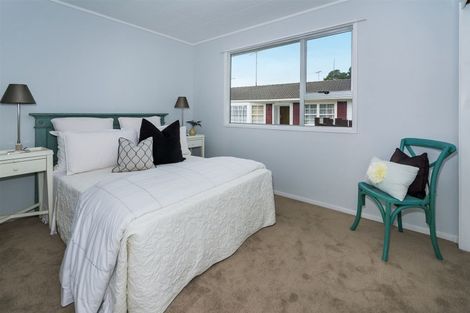 Photo of property in 4 Bonito Place, Bayview, Auckland, 0629