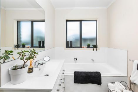 Photo of property in 115 Coronation Road, Morrinsville, 3300