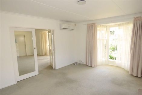 Photo of property in 78 Mangorei Road, Strandon, New Plymouth, 4312