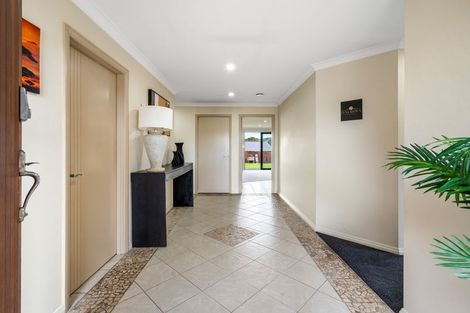 Photo of property in 6 Grandvista Drive, Green Island, Dunedin, 9018