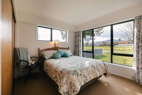 Photo of property in 14 Pollen Street, Woodville, 4920