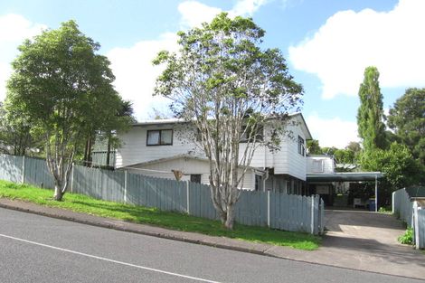Photo of property in 1/26 Kemp Road, Massey, Auckland, 0614